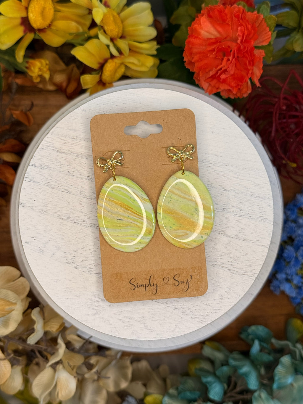 Pistachio Bow Swings