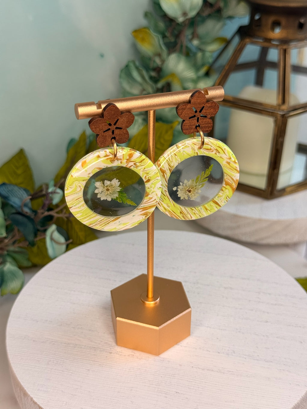 Terrarium Hoops — White Daisy