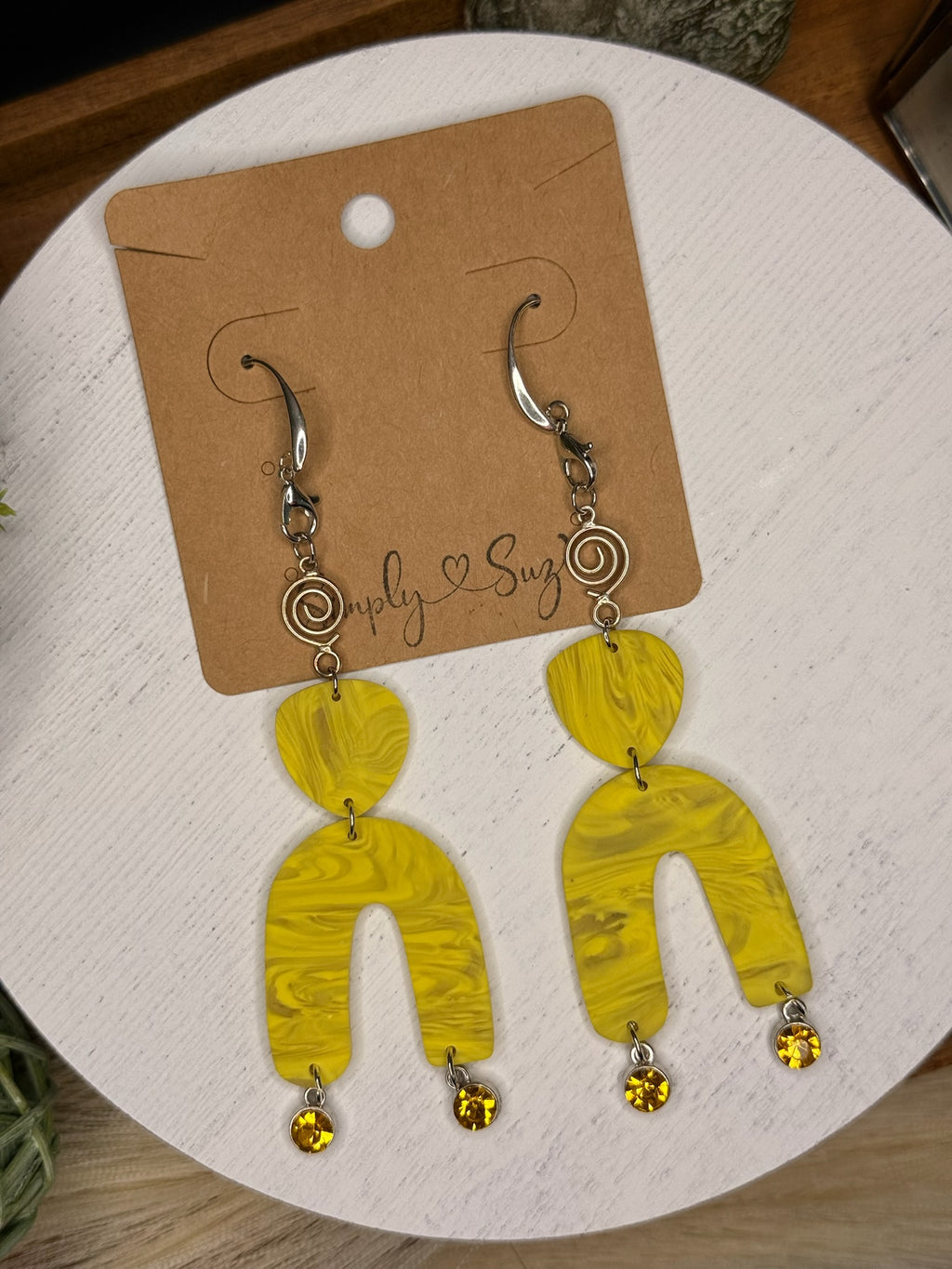Lemon Swirl Arch Tiers