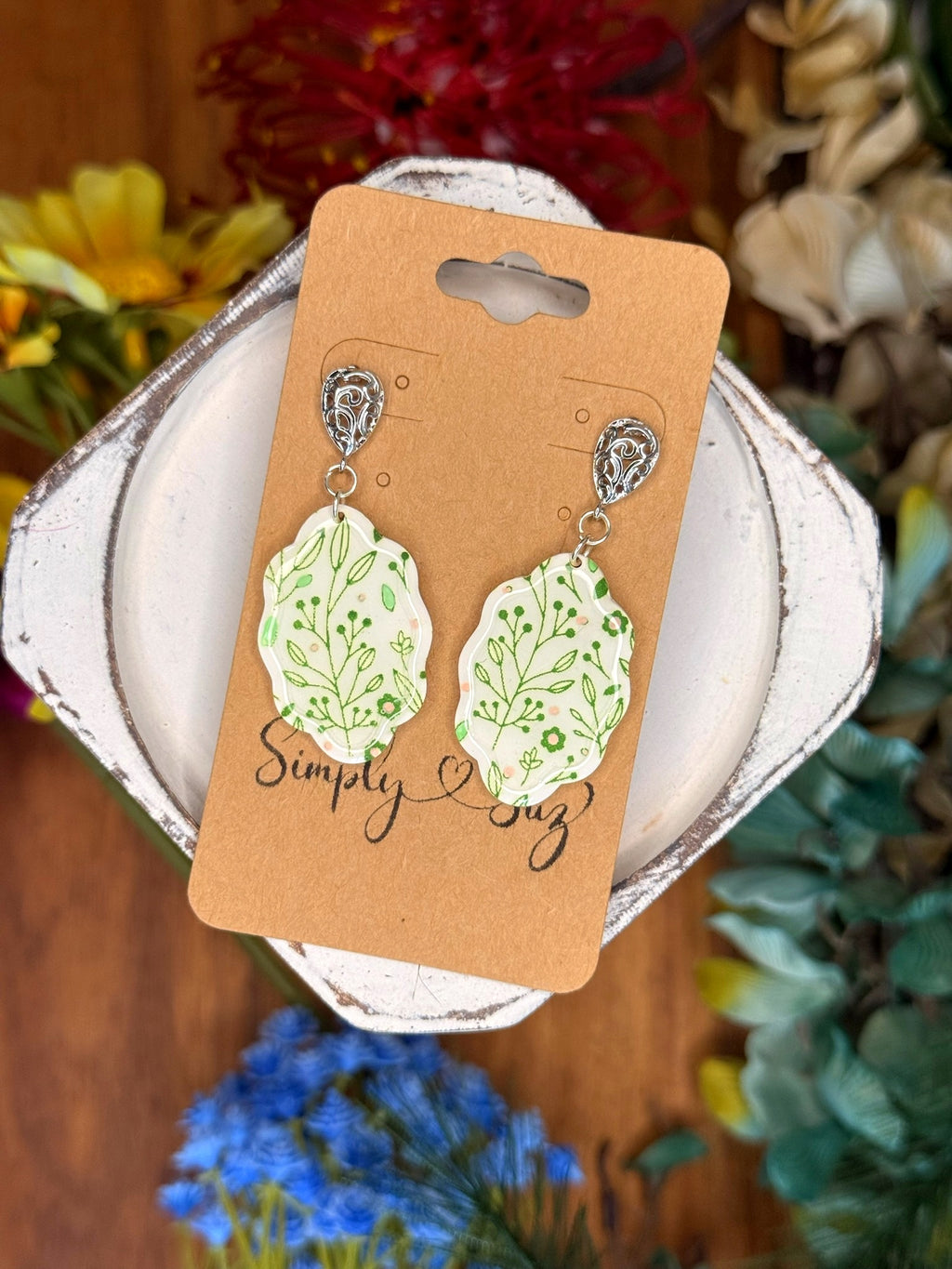 Garden Vine Scallops — Silver Filigree