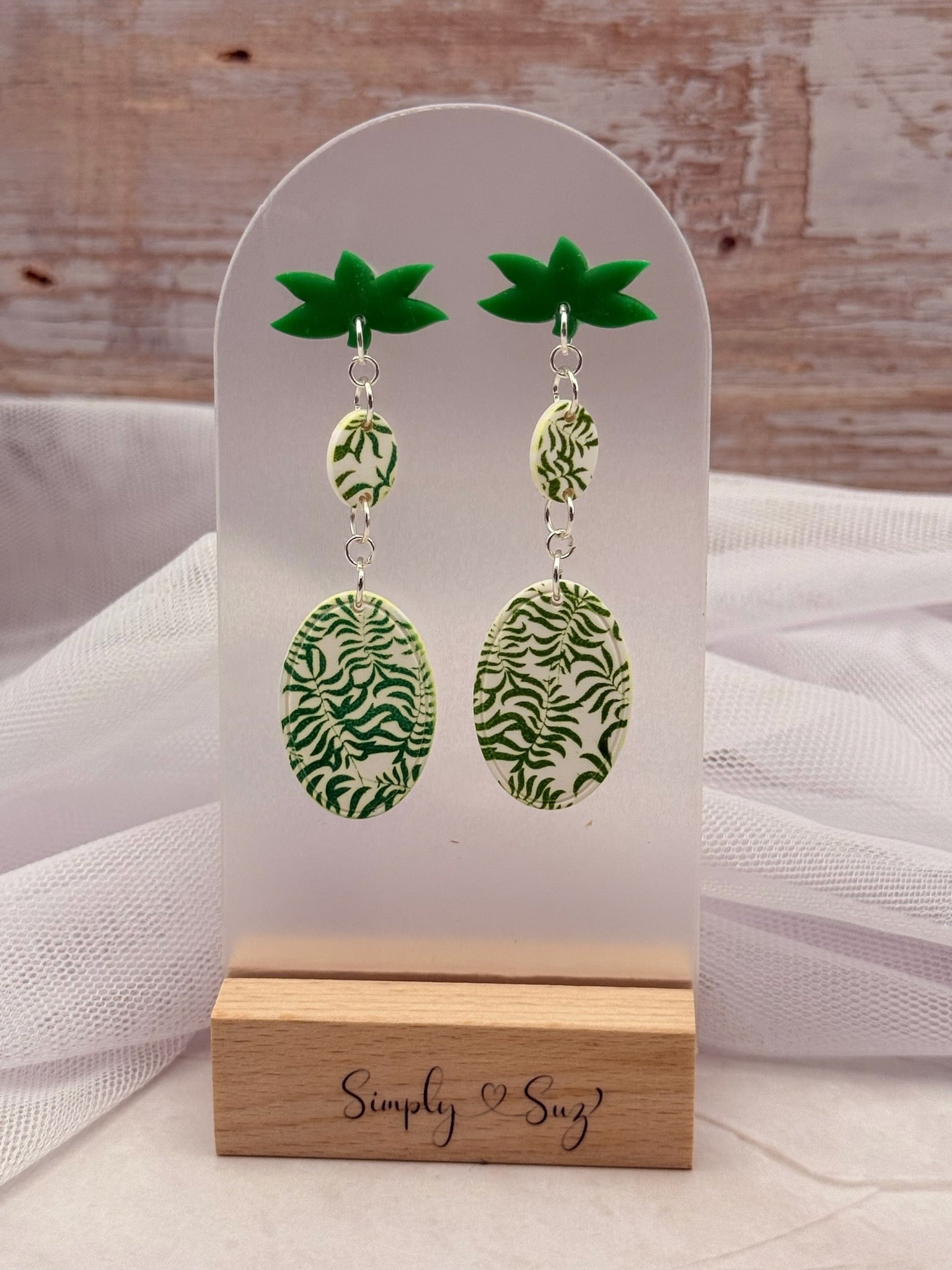Green Botanical Leaf Tiered Oval Dangle Earrings