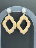 Peachy Pearl Wave Hoop Earrings